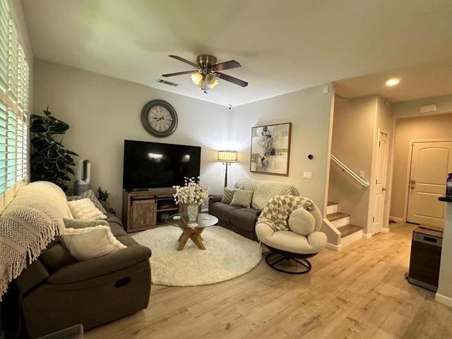 900 Old Oak Lane 3, Hayward, CA 94541