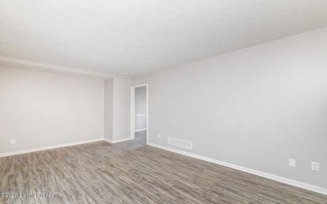 10209 Eve Dr, Louisville, KY 40272