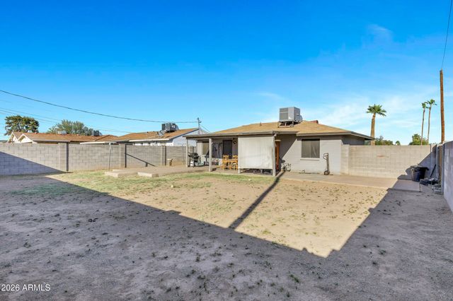 2502 N 38th Lane, Phoenix, AZ 85009