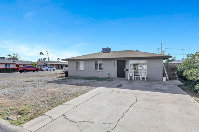 2502 N 38th Lane, Phoenix, AZ 85009