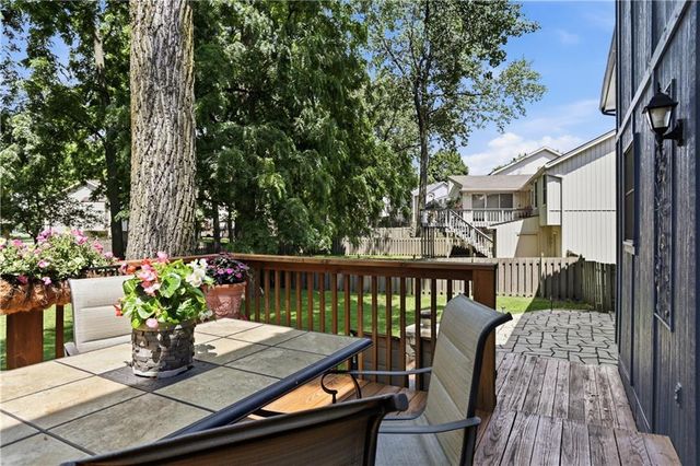 11012 N McGee Street, Kansas City, MO 64155
