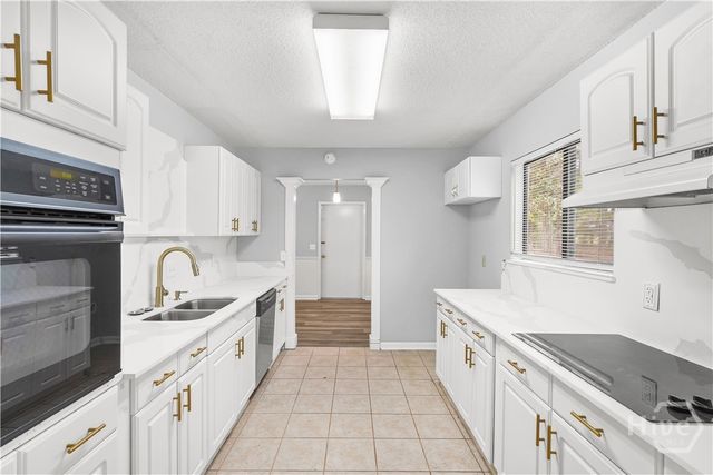 204 Topi Trail, Hinesville, GA 31313