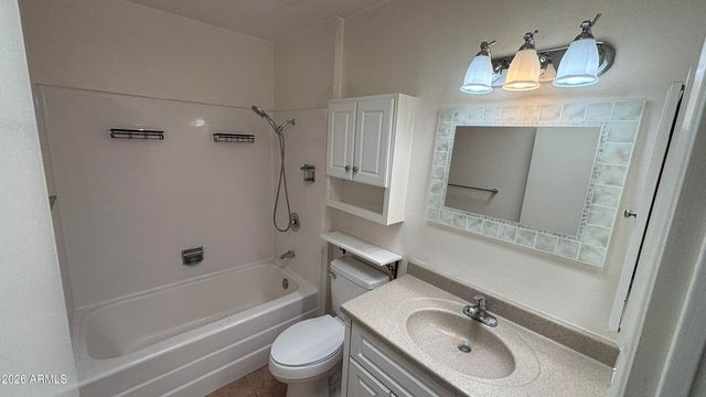 10537 W COGGINS Drive, Sun City, AZ 85351