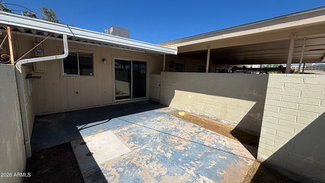 10537 W COGGINS Drive, Sun City, AZ 85351