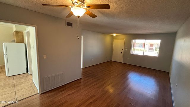 10537 W COGGINS Drive, Sun City, AZ 85351