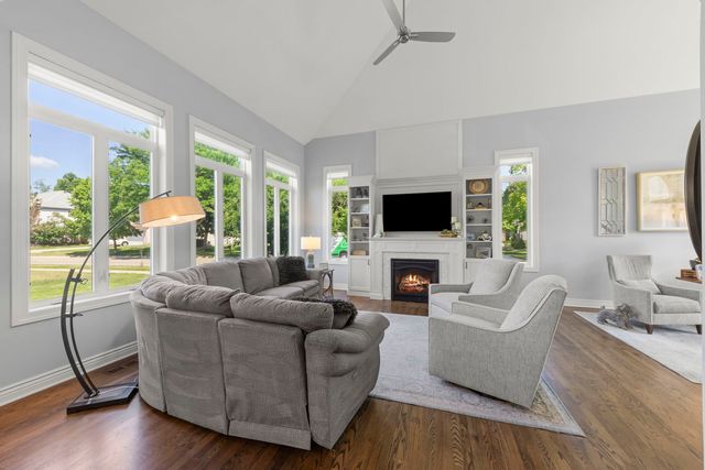 2367 Angela Lane, Aurora, IL 60502