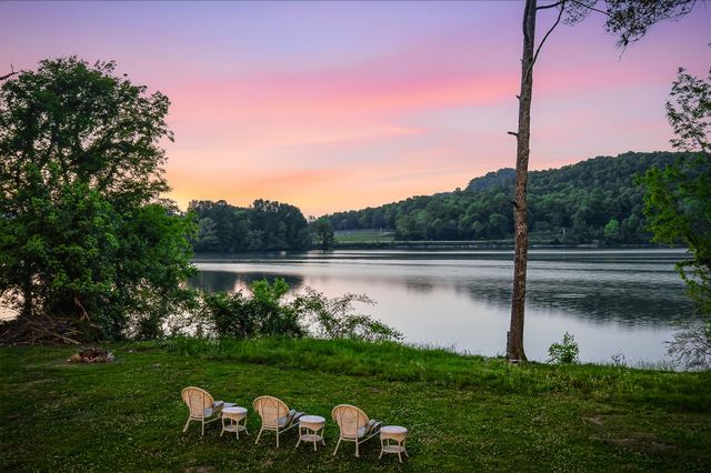 205 Clover St, Granville, TN 38564