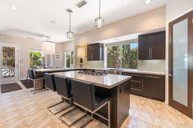 66 Victor Hugo Road, Rancho Mirage, CA 92270