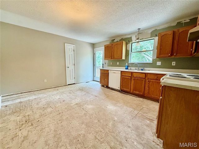 1109 Valentine Street, Festus, MO 63028