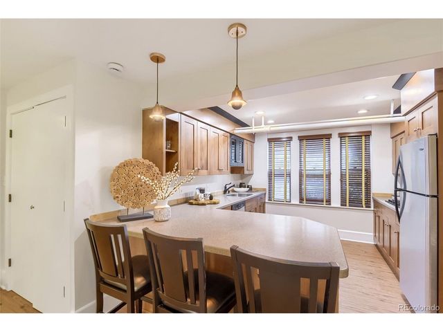 405 S Corona St, Denver, CO 80209