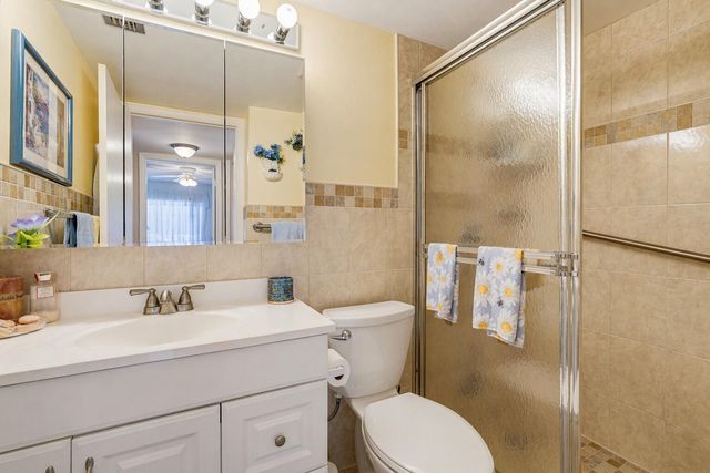 5760 Pine Wood Drive D-1, Greenacres, FL 33463