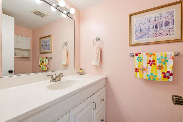 5760 Pine Wood Drive D-1, Greenacres, FL 33463