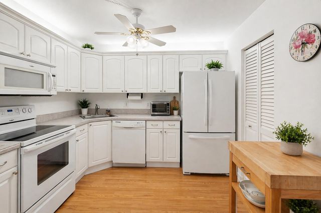 5760 Pine Wood Drive D-1, Greenacres, FL 33463