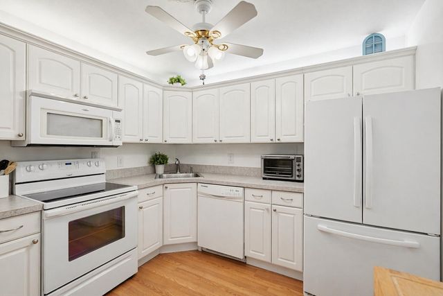 5760 Pine Wood Drive D-1, Greenacres, FL 33463