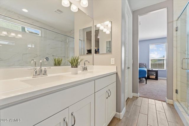 16539 W WINSTON Drive, Goodyear, AZ 85338