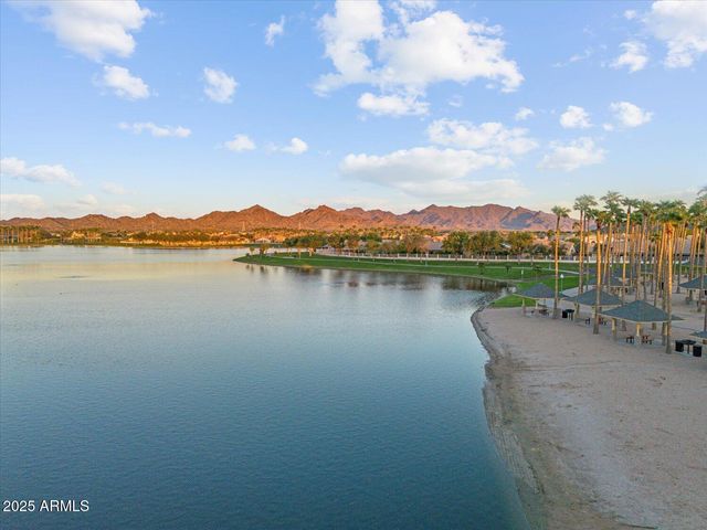 16539 W WINSTON Drive, Goodyear, AZ 85338