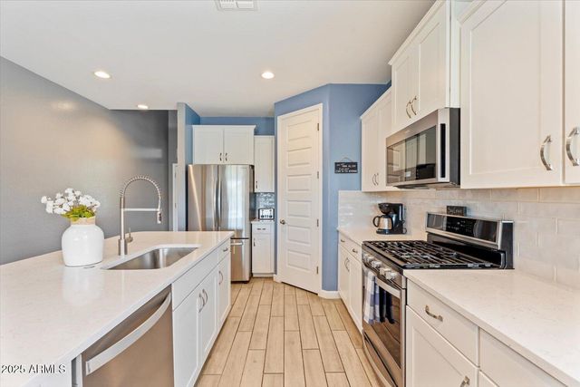 16539 W WINSTON Drive, Goodyear, AZ 85338