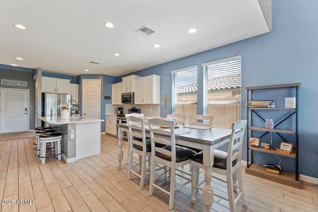 16539 W WINSTON Drive, Goodyear, AZ 85338