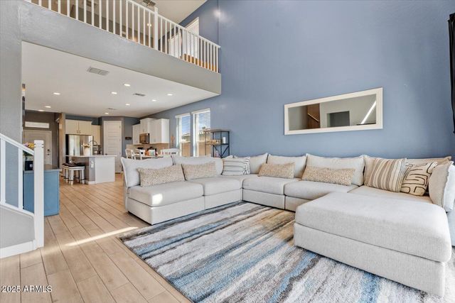 16539 W WINSTON Drive, Goodyear, AZ 85338