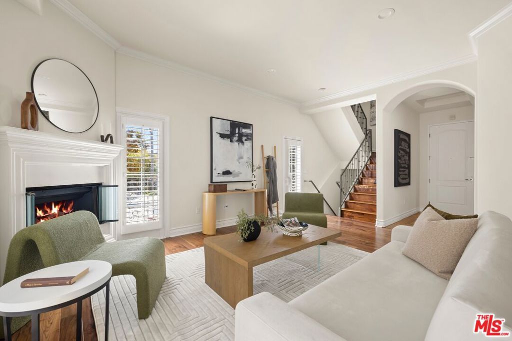 1804 S Barrington Avenue A, Los Angeles, CA 90025 — exterior