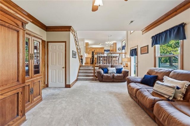 7934 NW 76th Terrace, Kansas City, MO 64152