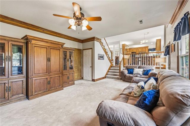 7934 NW 76th Terrace, Kansas City, MO 64152
