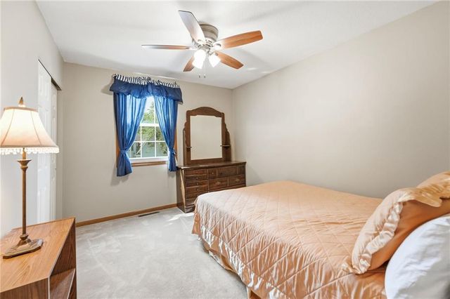 7934 NW 76th Terrace, Kansas City, MO 64152