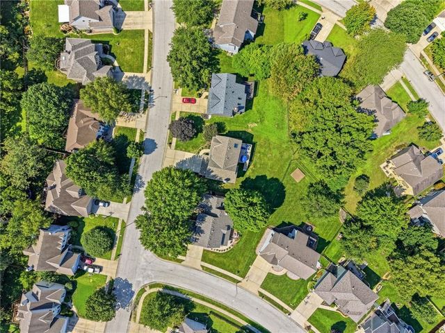 7934 NW 76th Terrace, Kansas City, MO 64152