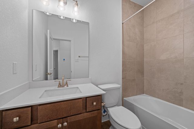 5226 Big Dipper Drive, Iowa Colony, TX 77583