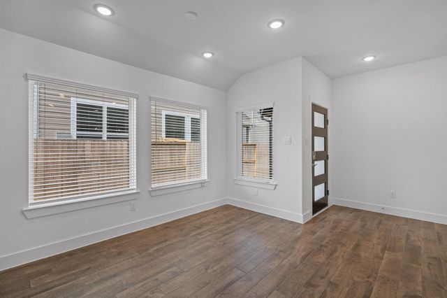 5226 Big Dipper Drive, Iowa Colony, TX 77583