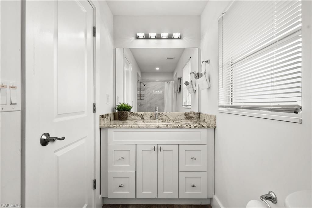 Image 19 of property listing at 5122 SW 3rd AVE, Cape Coral, FL 33914