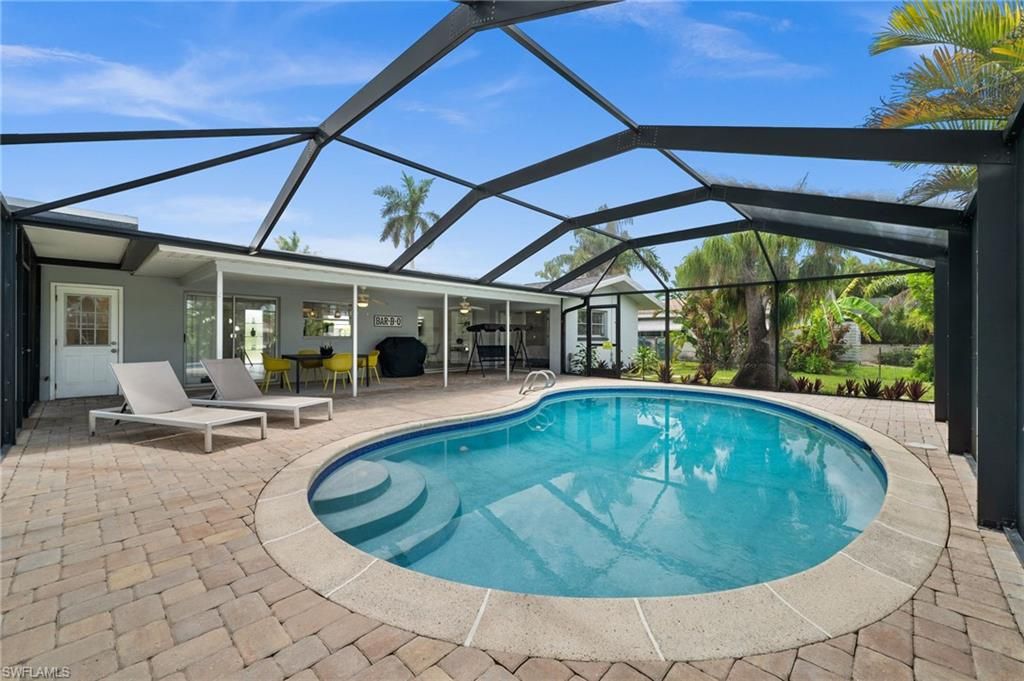 Image 2 of property listing at 5122 SW 3rd AVE, Cape Coral, FL 33914