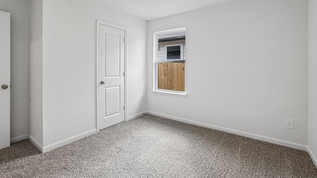 25525 Farmers Crop LN, Elgin, TX 78621