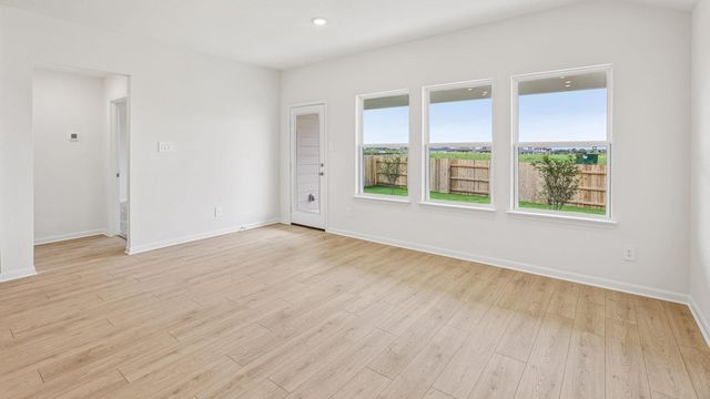 25525 Farmers Crop LN, Elgin, TX 78621