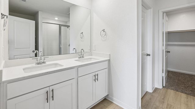 25525 Farmers Crop LN, Elgin, TX 78621