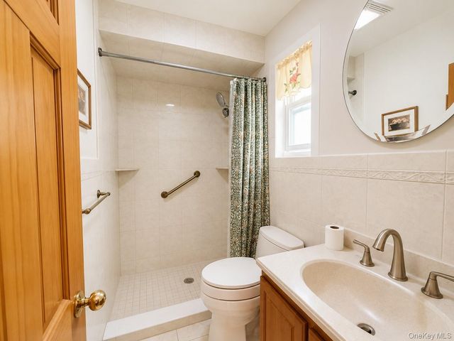 1623 Lurting Avenue, Bronx, NY 10461