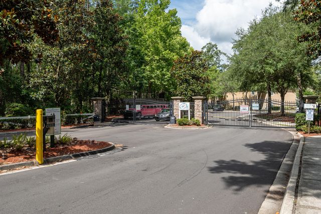 6069 Maggies Circle 103, Jacksonville, FL 32244