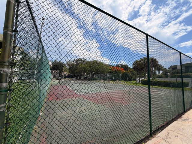 4235 N University Dr 103, Sunrise, FL 33351
