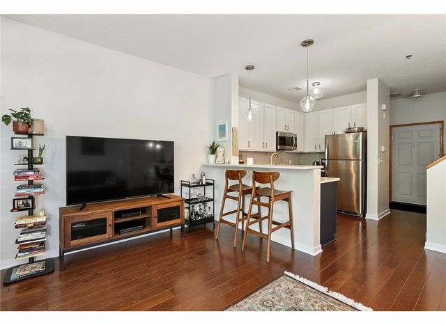 615 N 1st Street 115, Minneapolis, MN 55401