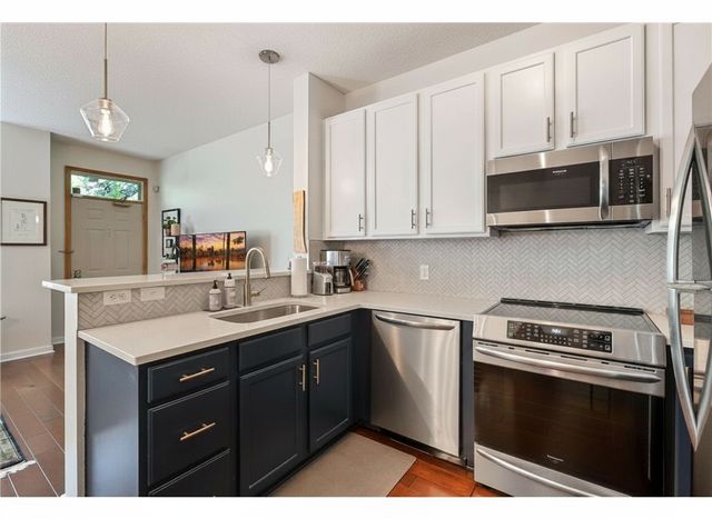 615 N 1st Street 115, Minneapolis, MN 55401