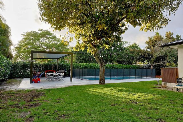 10804 NW 2nd Ave, Miami Shores, FL 33168