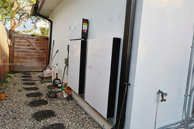 10804 NW 2nd Ave, Miami Shores, FL 33168