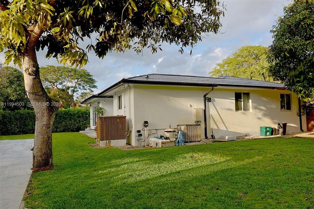 10804 NW 2nd Ave, Miami Shores, FL 33168