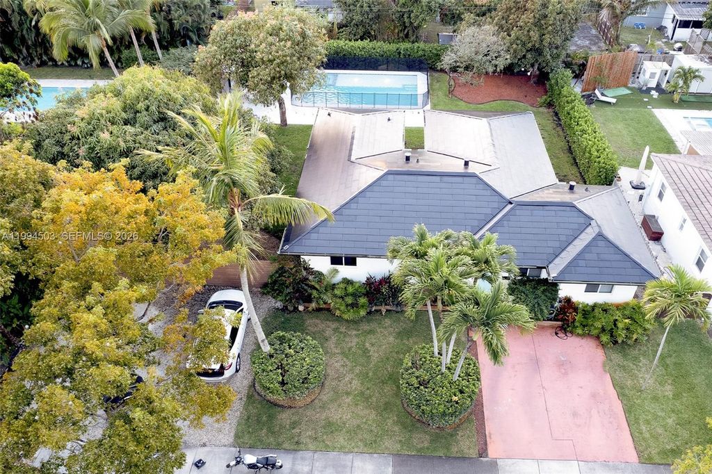 10804 NW 2nd Ave, Miami Shores, FL 33168