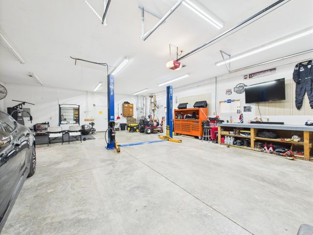 148 E Columbus Street, Thornville, OH 43076