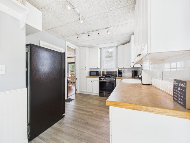 148 E Columbus Street, Thornville, OH 43076