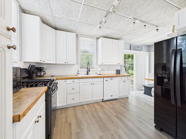 148 E Columbus Street, Thornville, OH 43076