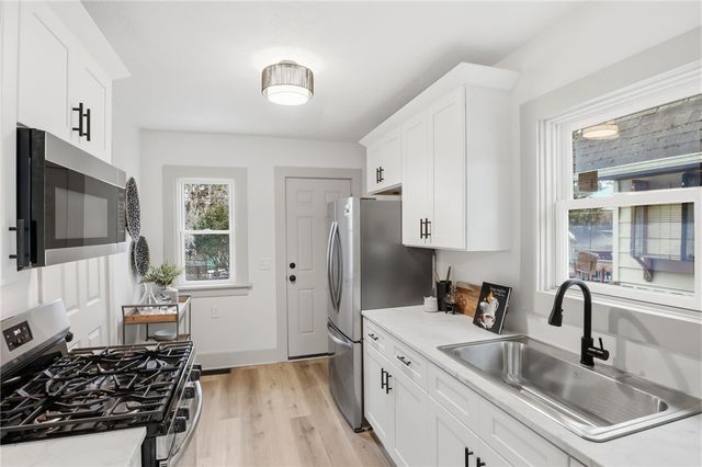 394 Knickerbocker Avenue, Rochester, NY 14615