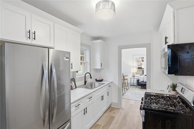 394 Knickerbocker Avenue, Rochester, NY 14615