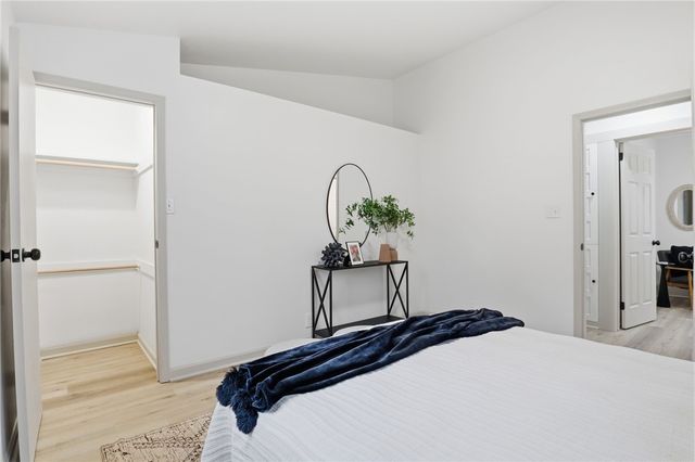 394 Knickerbocker Avenue, Rochester, NY 14615